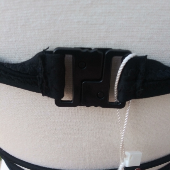 🆕Strappy Black Bikini Top Womens Size Small - Picture 9 of 11